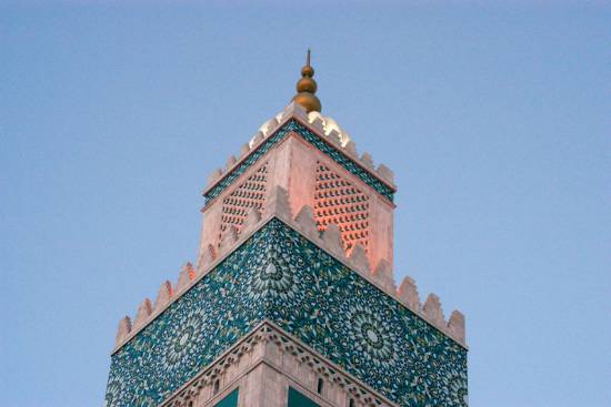 eglise-lieu-cultes-architecture-minaret-.jpg*550*367