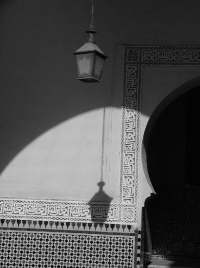 ombre-noir-blanc-architecture-mosquee-.jpg*410*550