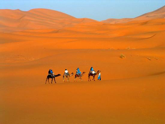dune-deserts-caravane-erg-maroc-.jpg*550*414