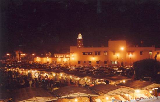 villes-place-marrakech-maroc-.jpg*550*352